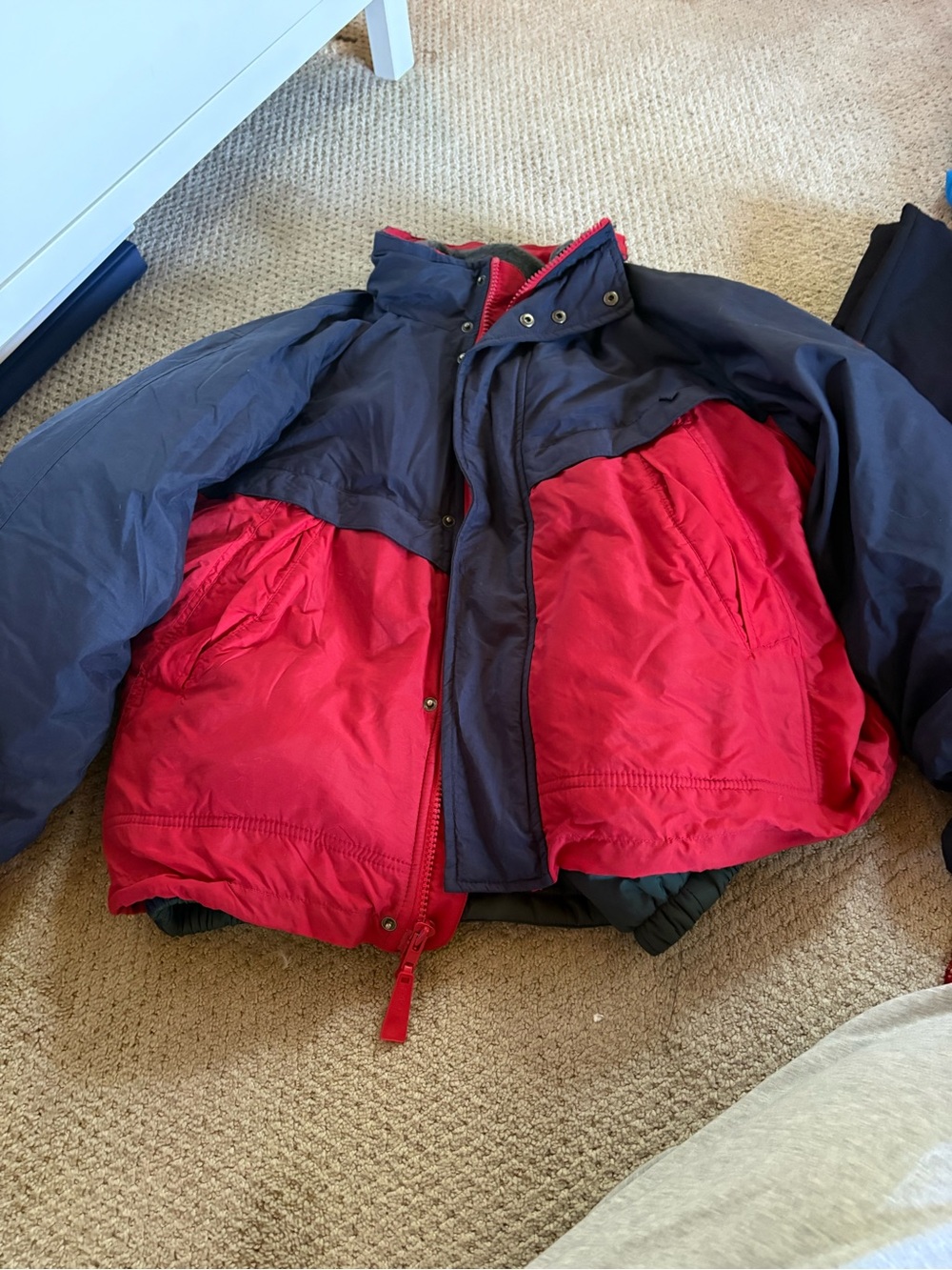 Vintage American Eagle Combo Vest /Men's Two-Tone Red and Navy Winter Jacket - Picture 2 of 8